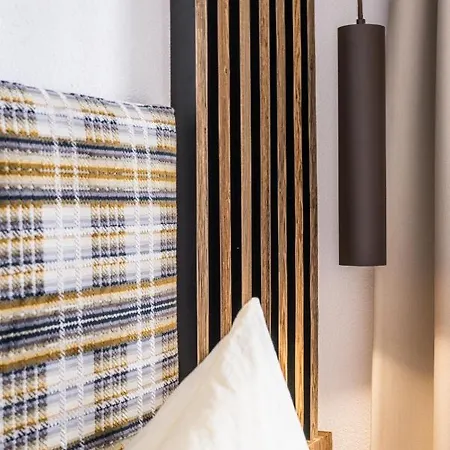 Schrambacherhof アパート